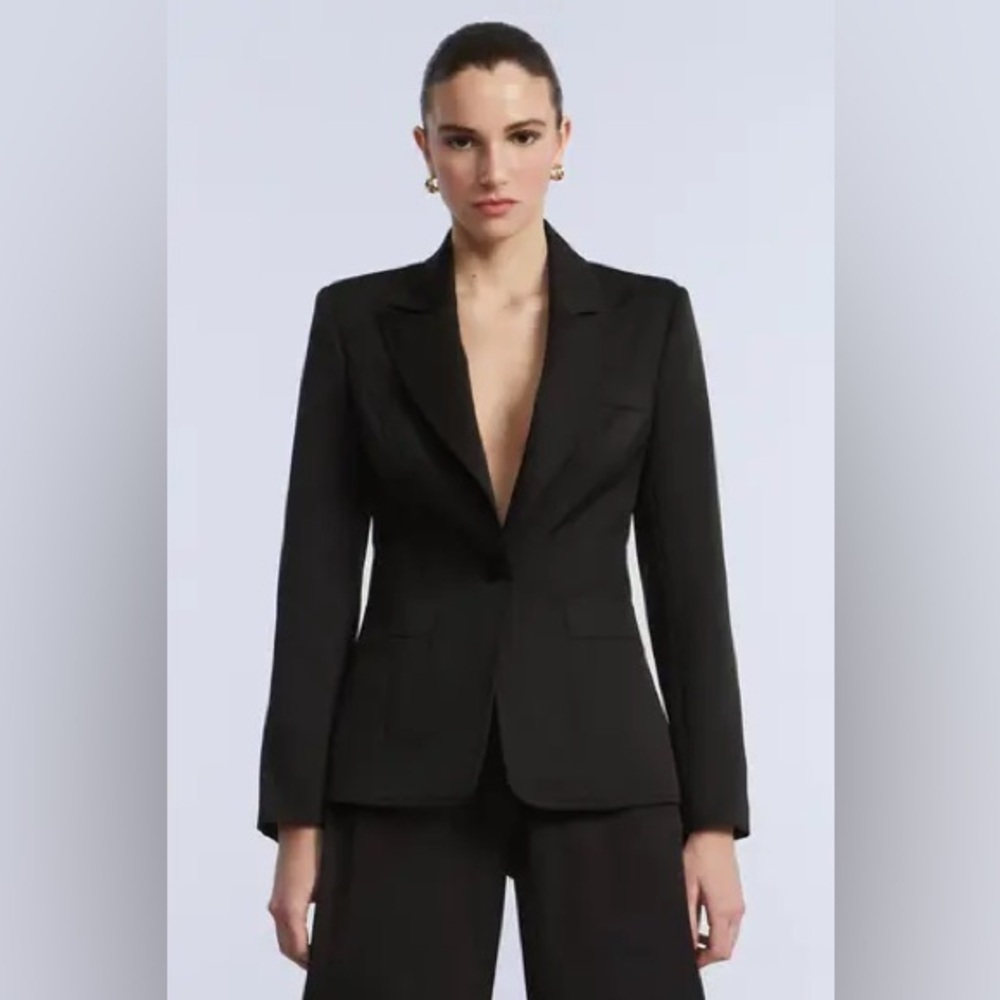 BCBGMaxAzria Classic Black tailored Blazer size S
